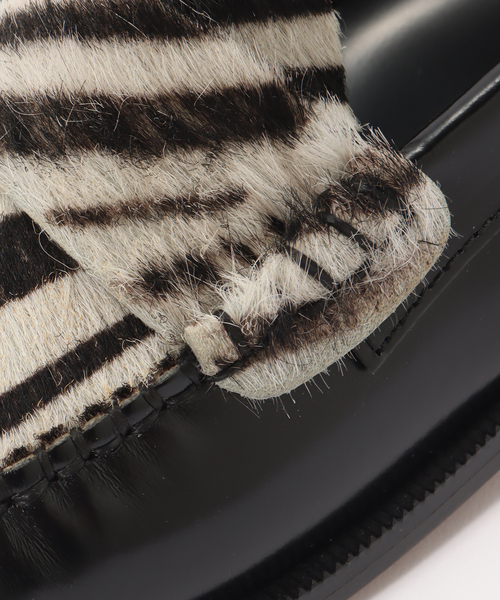 Spick & Span(スピックアンドスパン)の「ARTESANOS / アルテサノス 別注レザーコンビローファー(ローファー・レディース・ブラック・38/37/36)」の8枚目の写真