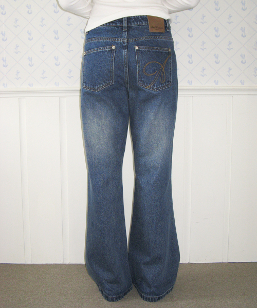 AMESWORLDWIDE(アメスワールドワイド)の「CLASSIC BOOT CUT DENIM PANTS BLUE(デニムパンツ・レディース・その他・SMALL/MEDIUM/LARGE)」の10枚目の写真