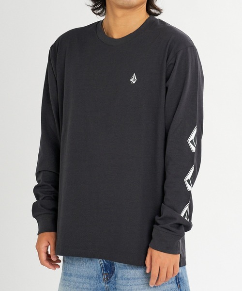 VOLCOM(ボルコム)の「VOLCOM メンズ TRUE TO THIS LS ロンT 【2026年秋冬モデル】/ボルコムバックプリント長袖袖プリントロゴロンT(Tシャツ/カットソー・メンズ・バーガンディー/ホワイト/チャコールグレー・MEDIUM/LARGE/X-LARGE)」の2枚目の写真