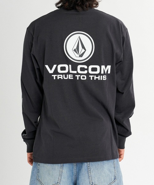 VOLCOM(ボルコム)の「VOLCOM メンズ TRUE TO THIS LS ロンT 【2026年秋冬モデル】/ボルコムバックプリント長袖袖プリントロゴロンT(Tシャツ/カットソー・メンズ・バーガンディー/ホワイト/チャコールグレー・MEDIUM/LARGE/X-LARGE)」の8枚目の写真