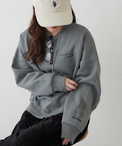 Remind me and forever（リマインドミーアンドフォーエバー）の「【WEB限定】トライアングルロゴプルオーバー（スウェット・レディース・ブラウン/ブルー/スミクロ/ベージュ/ライトベージュ・FREE）」の5枚目の写真
