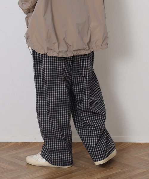 JOURNAL STANDARD LUXE(ジャーナルスタンダード ラックス)の「シャギーチェック イージーパンツ(その他パンツ・レディース・チャコールグレー/ブラック・FREE)」の10枚目の写真