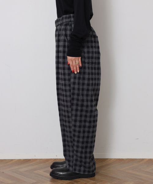 JOURNAL STANDARD LUXE(ジャーナルスタンダード ラックス)の「シャギーチェック イージーパンツ(その他パンツ・レディース・チャコールグレー/ブラック・FREE)」の17枚目の写真