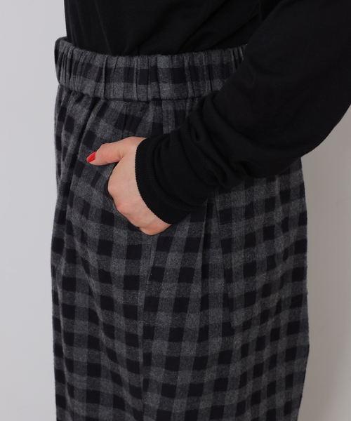 JOURNAL STANDARD LUXE(ジャーナルスタンダード ラックス)の「シャギーチェック イージーパンツ(その他パンツ・レディース・チャコールグレー/ブラック・FREE)」の21枚目の写真