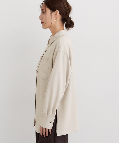 THE SHOP TK （ザ ショップ ティーケー ）の「フェイクスエードWポケオーバーシャツ（シャツ/ブラウス・レディース・ナチュラル/チャコールグレー・99）」の18枚目の写真