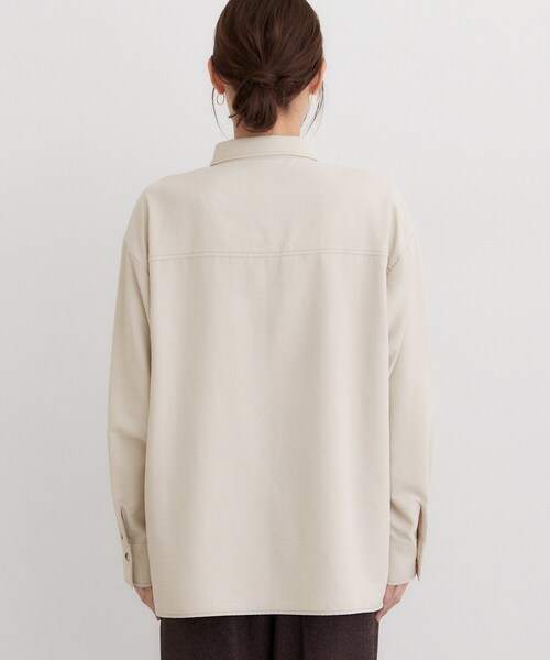 THE SHOP TK （ザ ショップ ティーケー ）の「フェイクスエードWポケオーバーシャツ（シャツ/ブラウス・レディース・ナチュラル/チャコールグレー・99）」の17枚目の写真
