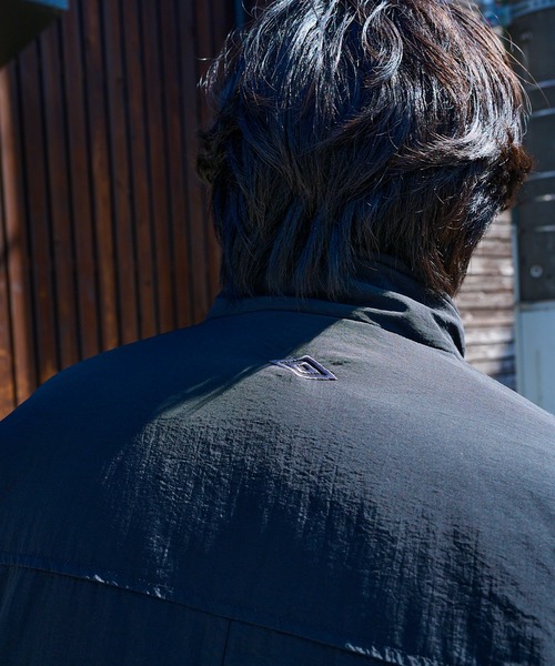 UMBRO(アンブロ)の「【UMBRO】Ex.Padding Nylon JACKET/別注 パディング スタンドナイロンジャケット/中綿ダウンジャケット(ブルゾン・メンズ・ブラック/カーキ/ダークグレー・M/L)」の20枚目の写真