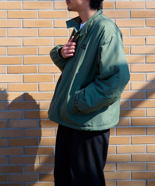 UMBRO(アンブロ)の「【UMBRO】Ex.Padding Nylon JACKET/別注 パディング スタンドナイロンジャケット/中綿ダウンジャケット(ブルゾン・メンズ・ブラック/カーキ/ダークグレー・M/L)」の9枚目の写真