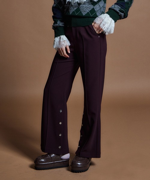 MAISON SPECIAL(メゾンスペシャル)の「【26WINTER PRE-ORDER】Double Cloth Button Slit Flare Pants/ダブルクロスボタンスリットフレアパンツ(スラックス・レディース・ブラック/カーキ/ボルドー・38/36)」の1枚目の写真