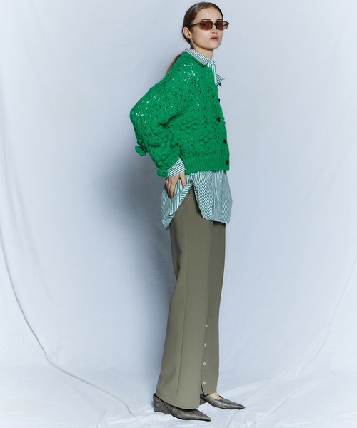 MAISON SPECIAL(メゾンスペシャル)の「【26WINTER PRE-ORDER】Double Cloth Button Slit Flare Pants/ダブルクロスボタンスリットフレアパンツ(スラックス・レディース・ブラック/カーキ/ボルドー・38/36)」の11枚目の写真