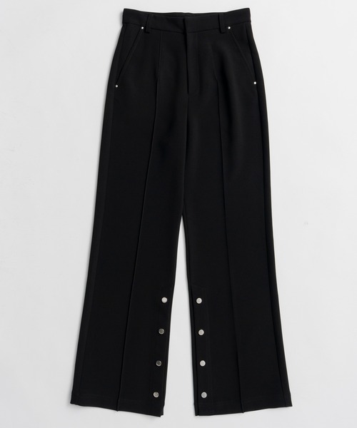 MAISON SPECIAL(メゾンスペシャル)の「【26WINTER PRE-ORDER】Double Cloth Button Slit Flare Pants/ダブルクロスボタンスリットフレアパンツ(スラックス・レディース・ブラック/カーキ/ボルドー・38/36)」の17枚目の写真