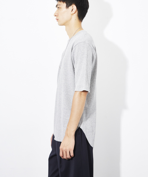 STUDIOUS（ステュディオス）の「ワッフルハーフスリーブTシャツ（Tシャツ/カットソー・メンズ・ホワイト/ベージュ/グレー・1/2/3）」の14枚目の写真