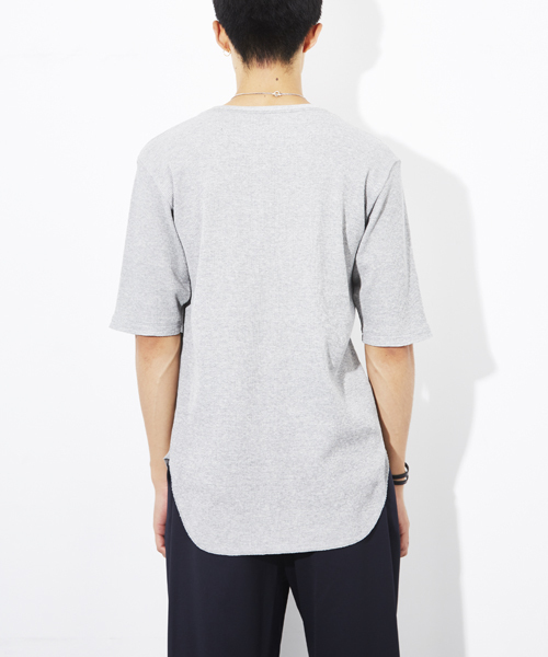 STUDIOUS（ステュディオス）の「ワッフルハーフスリーブTシャツ（Tシャツ/カットソー・メンズ・ホワイト/ベージュ/グレー・1/2/3）」の15枚目の写真