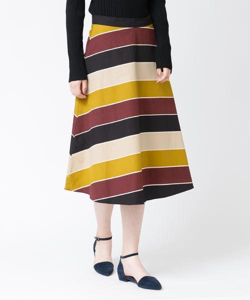 titivate(ティティベイト)の「マルチボーダーフレアスカート(スカート・レディース・ブラック/ブラウン・M/S)」の2枚目の写真