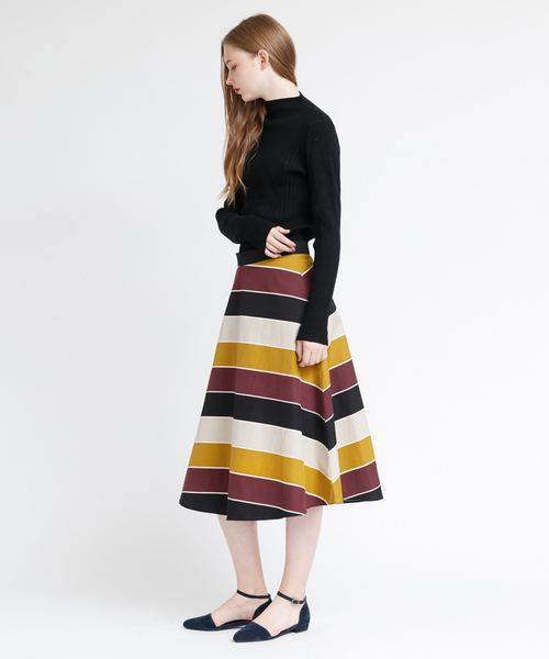 titivate(ティティベイト)の「マルチボーダーフレアスカート(スカート・レディース・ブラック/ブラウン・M/S)」の6枚目の写真