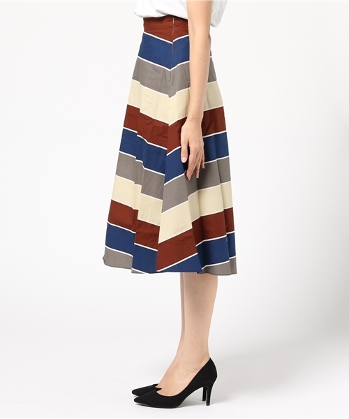 titivate(ティティベイト)の「マルチボーダーフレアスカート(スカート・レディース・ブラック/ブラウン・M/S)」の9枚目の写真