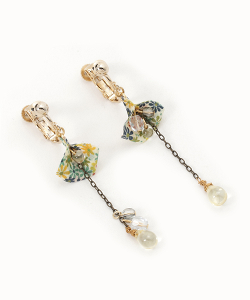 TONE SELECT GOODS(トーンセレクトグッズ)の「【ouka no mori】Petal イヤリング(イヤリング・レディース・その他1/その他2/その他3/その他5/その他4/イエロー/その他/ピンク/レッド/レッド系その他/ブルー/その他6・FREE)」の10枚目の写真