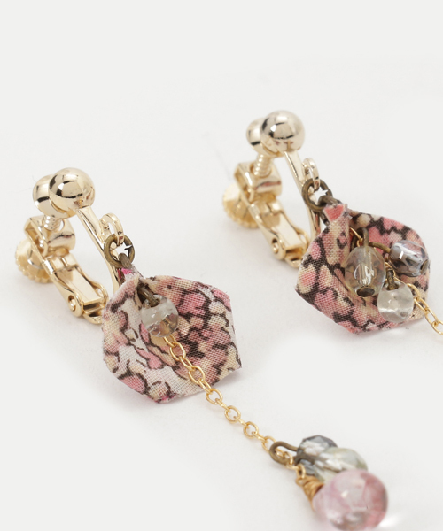 TONE SELECT GOODS(トーンセレクトグッズ)の「【ouka no mori】Petal イヤリング(イヤリング・レディース・その他1/その他2/その他3/その他5/その他4/イエロー/その他/ピンク/レッド/レッド系その他/ブルー/その他6・FREE)」の15枚目の写真