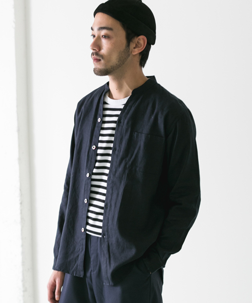 URBAN RESEARCH DOORS MENS（アーバンリサーチ ドアーズ メンズ）の「DOORS Cotton Linen Voile Skipper Shirts（シャツ/ブラウス・メンズ・ネイビー/カーキ・38/40）」の2枚目の写真