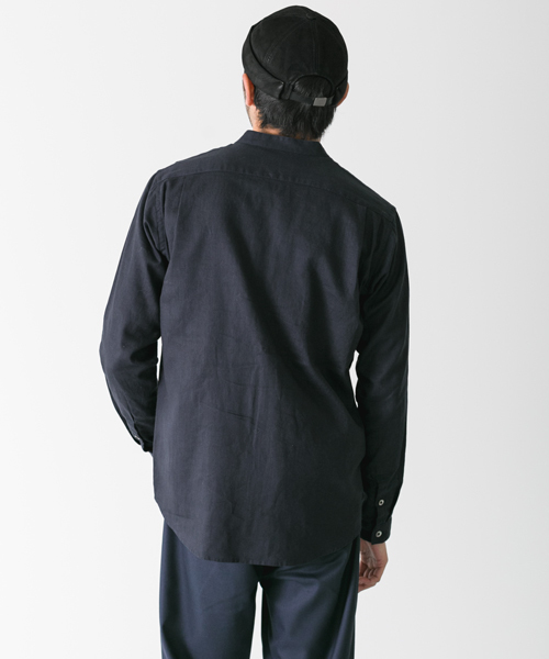 URBAN RESEARCH DOORS MENS（アーバンリサーチ ドアーズ メンズ）の「DOORS Cotton Linen Voile Skipper Shirts（シャツ/ブラウス・メンズ・ネイビー/カーキ・38/40）」の11枚目の写真