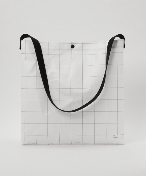 kiruna(キルナ)の「UR SELECT SHOULDER BAG(ショルダーバッグ・レディース・オフホワイト/チェック/ネイビー・FREE)」の3枚目の写真