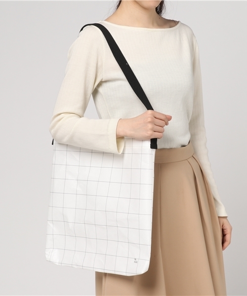 kiruna(キルナ)の「UR SELECT SHOULDER BAG(ショルダーバッグ・レディース・オフホワイト/チェック/ネイビー・FREE)」の11枚目の写真