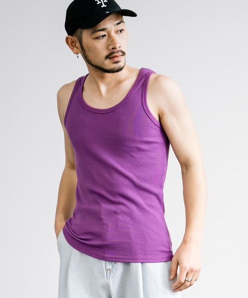 Rocky Monroe(ロッキーモンロー)の「Uネックテレコ素材タンクトップ(タンクトップ・メンズ・グレー/ライトピンク/パープル/イエロー/ターコイズブルー/ブルー/チャコールグレー/ダークブルー/オレンジ/チャコール/モカ/ブラウン/オフホワイト/サックスブルー/レッド/バーガンディー/ブラック/オリーブ/ライム/ライトグレー/ネイビー・L/M/LL)」の16枚目の写真