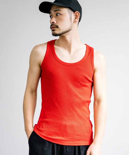 Rocky Monroe(ロッキーモンロー)の「Uネックテレコ素材タンクトップ(タンクトップ・メンズ・グレー/ライトピンク/パープル/イエロー/ターコイズブルー/ブルー/チャコールグレー/ダークブルー/オレンジ/チャコール/モカ/ブラウン/オフホワイト/サックスブルー/レッド/バーガンディー/ブラック/オリーブ/ライム/ライトグレー/ネイビー・L/M/LL)」の19枚目の写真