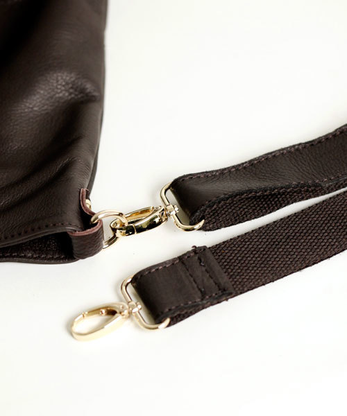 NANO universe（ナノユニバース）の「プレーンレザートートバッグ（トートバッグ・メンズ・ブラック/グレー/ブラウン/ダークブラウン/ライトブラウン/グリーン/カーキ/ブルー/レッド・FREE）」の13枚目の写真