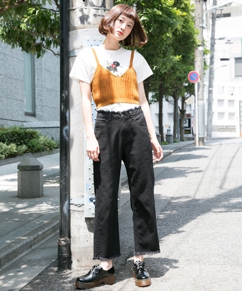 LOWRYS FARM（ローリーズファーム）の「５Ｇリブニットキャミ　767133（キャミソール・レディース・オフホワイト/ブラウン/ブラック・FREE）」の4枚目の写真