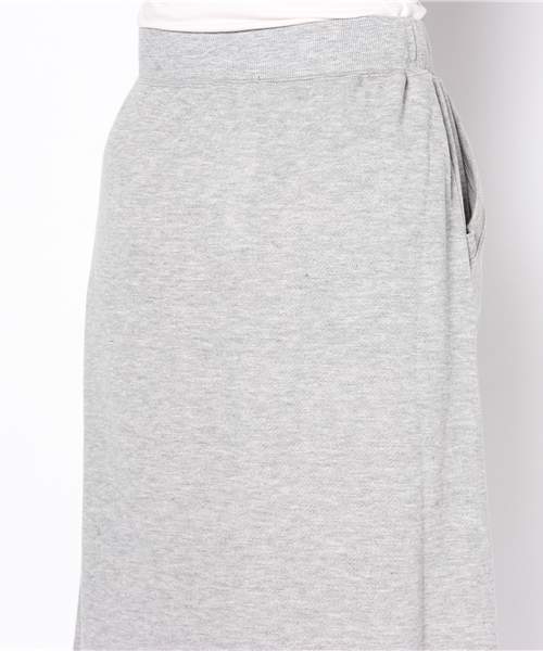 DISCOAT（ディスコート）の「ﾗﾒ裏毛ﾛﾝｸﾞｽｶｰﾄ（スカート・レディース・アイボリー/グレー/ピンクベージュ・ﾌﾘ-）」の11枚目の写真