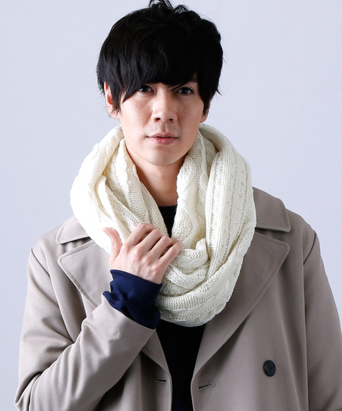 MONO-MART（モノマート）の「大判ロングアラン編みスヌード/モヘヤタッチカラースヌード（ストール/ショール・メンズ・ブラック/ベージュ/ネイビー/オフホワイト/ピンク/ブルー/杢グレー/ブラウン系その他/ワイン・FREE）」の2枚目の写真