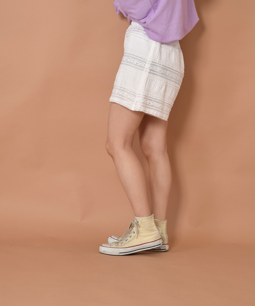 w closet(ダブルクローゼット)の「フリルレースショートパンツ(その他パンツ・レディース・オフホワイト/キナリ/ブラック・FREE)」の15枚目の写真