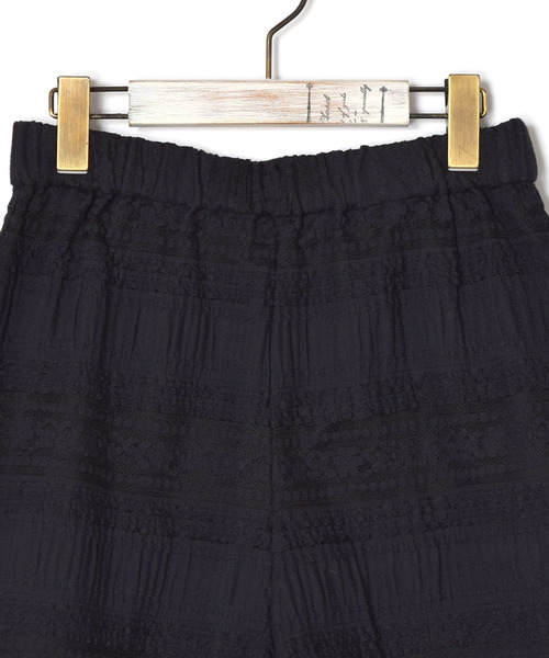 w closet(ダブルクローゼット)の「フリルレースショートパンツ(その他パンツ・レディース・オフホワイト/キナリ/ブラック・FREE)」の12枚目の写真