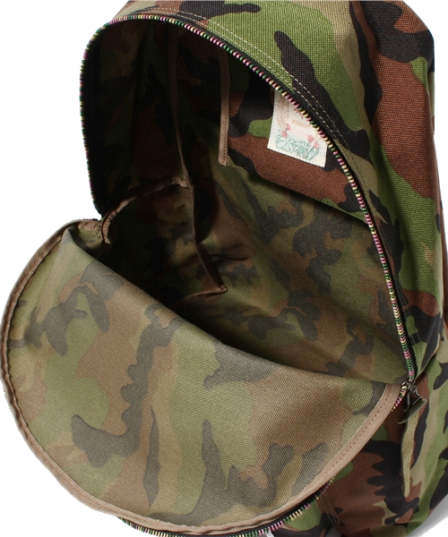 rehacer(レアセル)の「rehacer :OUTDOOR PRODUCTS riri zip daypack(バックパック/リュック・メンズ・ブラック/グリーン系カモフラージュ・FREE)」の7枚目の写真