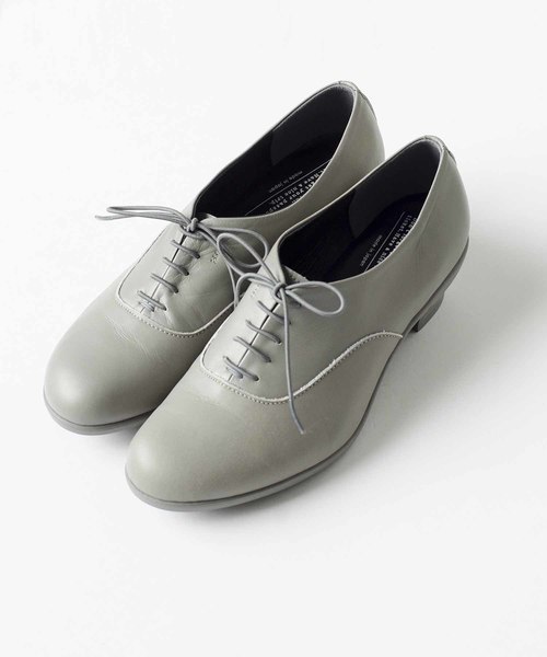 chausser(ショセ)の「「TRAVELSHOESbychausser」レザーレースアップウエッジソールシューズ(レインシューズ・レディース・ブラック/グレー・37/38/39/36/40)」の2枚目の写真