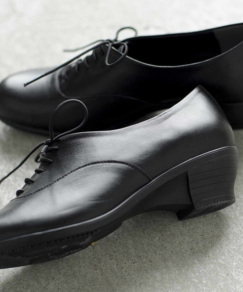 chausser(ショセ)の「「TRAVELSHOESbychausser」レザーレースアップウエッジソールシューズ(レインシューズ・レディース・ブラック/グレー・37/38/39/36/40)」の10枚目の写真