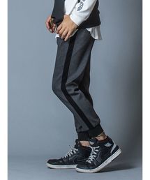 【REGIEVO】大人の男のためのちょっといいジョガーパンツ