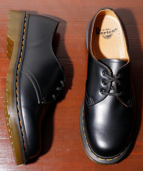 Dr. Martens(ドクターマーチン)の「Dr.Martens / ドクターマーチン 1461 3EYE GIBSON SHOE BLACK SMOOTH スリーアイレット ギブソンシューズ(ドレスシューズ・メンズ・ブラック・UK7/UK8/UK9)」の1枚目の写真