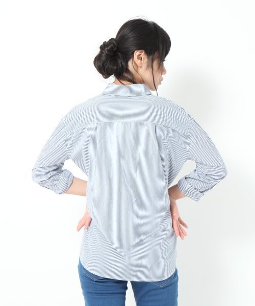 GLOBAL WORK（グローバルワーク）の「【GLOBALWORK】カシュクールシャツ長袖/529133（シャツ/ブラウス・レディース・ホワイト/ネイビー/ブルー・SMALL/MEDIUM/LARGE）」の5枚目の写真