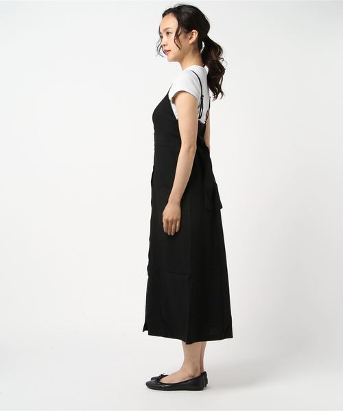 flower（フラワー）の「レディエプロンワンピース（ワンピース・レディース・ブラック/ベージュ・FREE）」の3枚目の写真