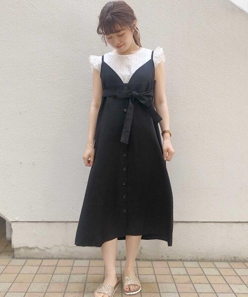 flower（フラワー）の「レディエプロンワンピース（ワンピース・レディース・ブラック/ベージュ・FREE）」の2枚目の写真