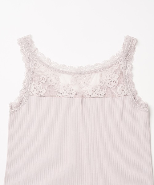 natural couture（ナチュラルクチュール）の「バックネックレースタンク（キャミソール・レディース・ブラック/オフホワイト/ピンクベージュ/グレイッシュベージュ・FREE）」の11枚目の写真