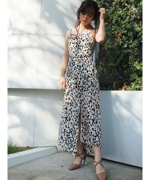 EVRIS(エヴリス)の「RANDOM HEMロングワンピース(ワンピース・レディース・ホワイト/ブラック/ベージュ/カーキ・FREE)」の21枚目の写真