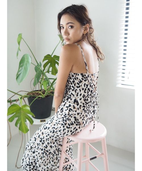 EVRIS(エヴリス)の「RANDOM HEMロングワンピース(ワンピース・レディース・ホワイト/ブラック/ベージュ/カーキ・FREE)」の18枚目の写真