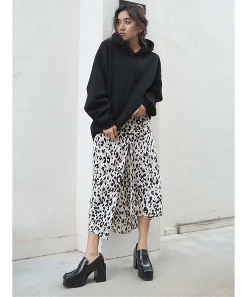 EVRIS(エヴリス)の「RANDOM HEMロングワンピース(ワンピース・レディース・ホワイト/ブラック/ベージュ/カーキ・FREE)」の13枚目の写真