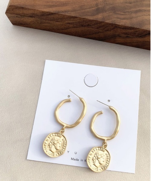 LA VORAGINE（ラ ヴォラジネ）の「シンプル ジオメトリック メタル ピアス（ピアス（両耳用）・レディース・E/F/A/B/C/D・FREE）」の12枚目の写真