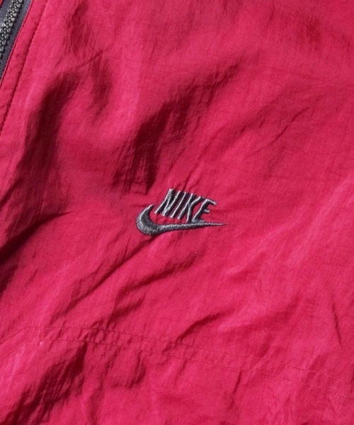 NIKE（ナイキ）の「【ヴィンテージ古着】90's NIKE/ナイキ フルジップ ナイロンジャケット（ナイロンジャケット・メンズ・バーガンディー・LARGE）」の6枚目の写真