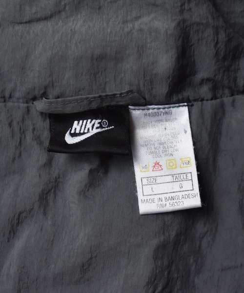 NIKE（ナイキ）の「【ヴィンテージ古着】90's NIKE/ナイキ フルジップ ナイロンジャケット（ナイロンジャケット・メンズ・バーガンディー・LARGE）」の4枚目の写真