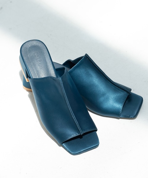 Solace（ソレイス）の「オープントゥサテンサンダル（サンダル・レディース・ブラック/ブラウン/ベージュ/ブルー・SMALL/MEDIUM/LARGE）」の4枚目の写真